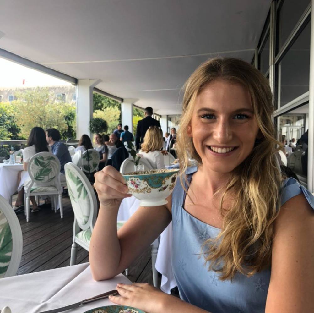 Meet your Posher, Lauren